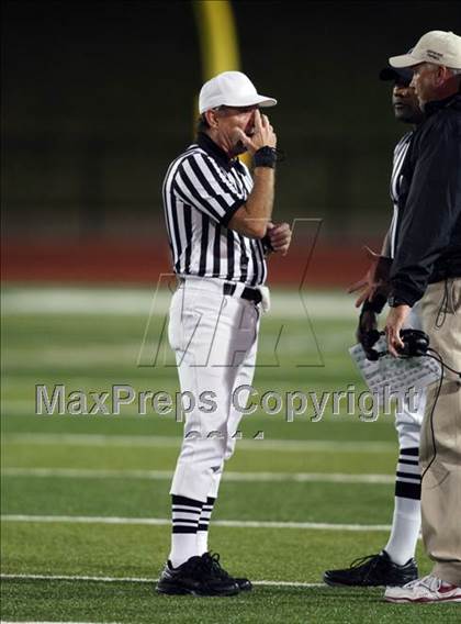 Thumbnail 2 in Austin @ Leander (5A Region 2 Bi-District Playoffs) photogallery.