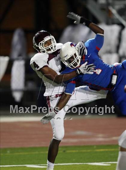 Thumbnail 1 in Austin @ Leander (5A Region 2 Bi-District Playoffs) photogallery.