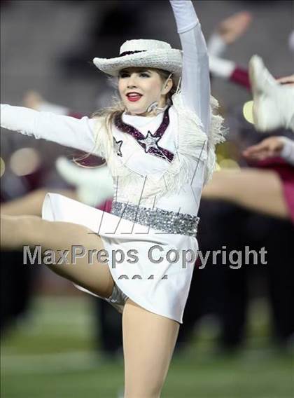 Thumbnail 3 in Austin @ Leander (5A Region 2 Bi-District Playoffs) photogallery.
