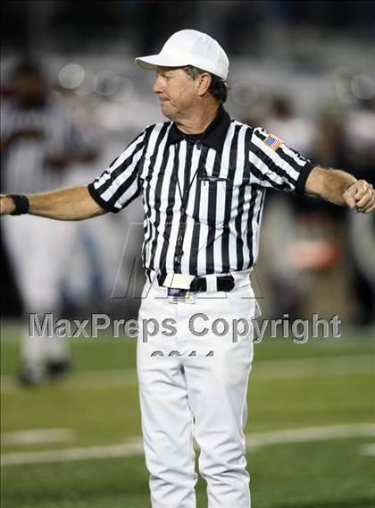 Thumbnail 2 in Austin @ Leander (5A Region 2 Bi-District Playoffs) photogallery.