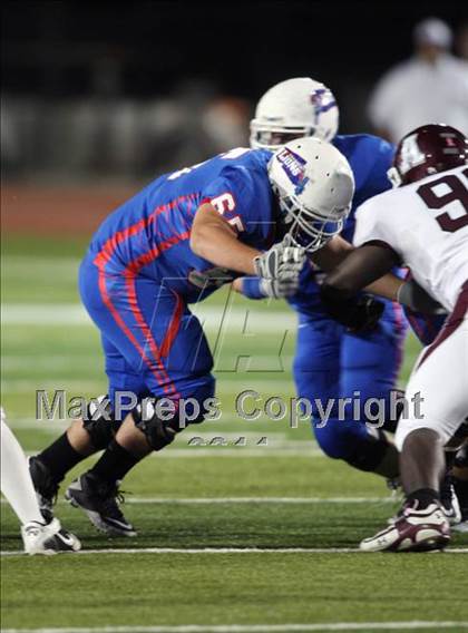 Thumbnail 3 in Austin @ Leander (5A Region 2 Bi-District Playoffs) photogallery.