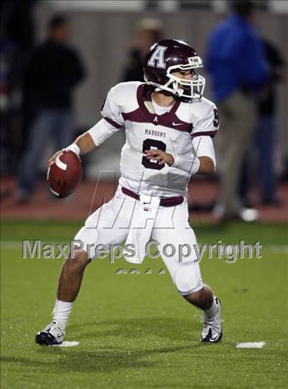 Thumbnail 3 in Austin @ Leander (5A Region 2 Bi-District Playoffs) photogallery.