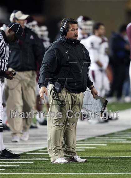 Thumbnail 3 in Austin @ Leander (5A Region 2 Bi-District Playoffs) photogallery.