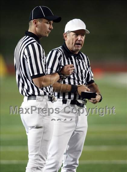 Thumbnail 2 in Austin @ Leander (5A Region 2 Bi-District Playoffs) photogallery.