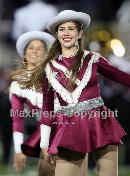 Thumbnail 3 in Austin @ Leander (5A Region 2 Bi-District Playoffs) photogallery.