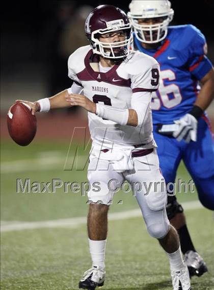 Thumbnail 1 in Austin @ Leander (5A Region 2 Bi-District Playoffs) photogallery.