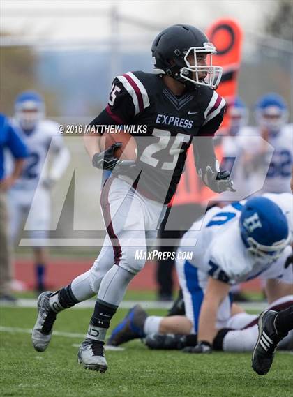 Thumbnail 2 in Horseheads @ Elmira/Southside (Section 4, Class AA, Semifinal) photogallery.
