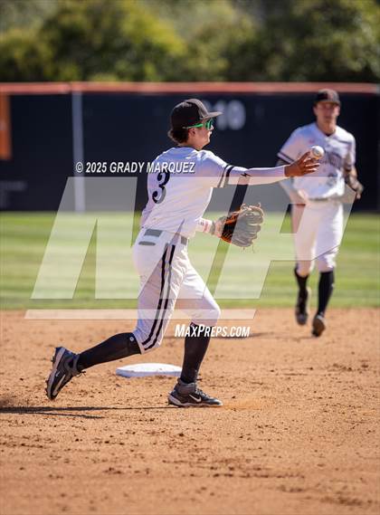 Thumbnail 3 in Huntington Beach vs Santa Margarita (CIF SS Division 1 Round 2) photogallery.