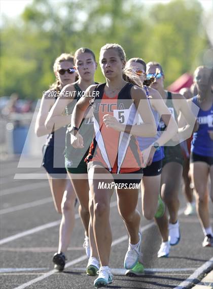 Thumbnail 1 in Utica Eisenhower @ Romeo (MHSAA Regional) photogallery.