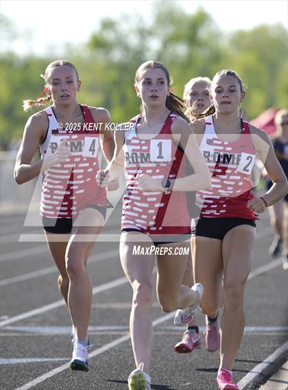 Thumbnail 3 in Utica Eisenhower @ Romeo (MHSAA Regional) photogallery.