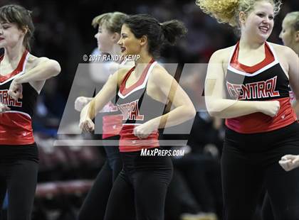 Thumbnail 2 in Montverde Academy vs Kickapoo (Bass Pro Tournament Of Champions) photogallery.