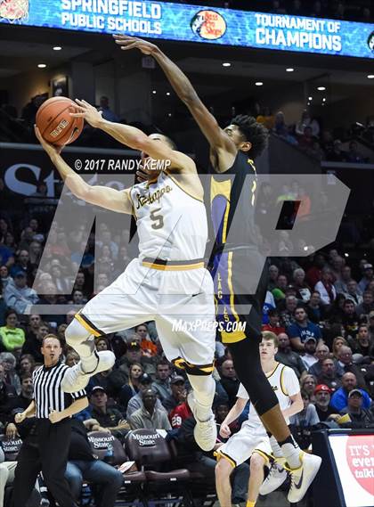 Thumbnail 2 in Montverde Academy vs Kickapoo (Bass Pro Tournament Of Champions) photogallery.