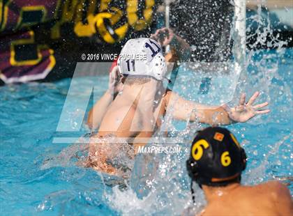 Thumbnail 1 in Crescenta Valley @ La Canada photogallery.
