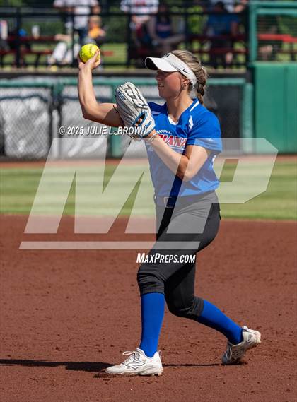 Thumbnail 2 in SCAI North/South All-Star Classic Game 1 photogallery.