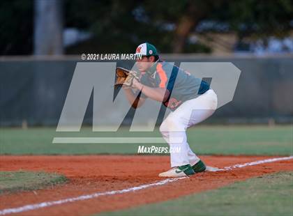 Thumbnail 2 in Monarch @ McArthur photogallery.