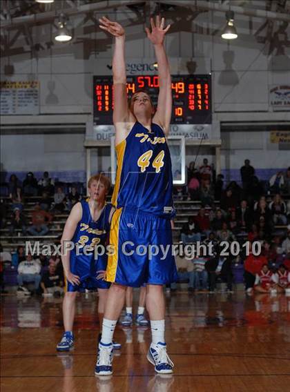 Thumbnail 3 in Meridian vs. Trico (IHSA Class 1A Sectional Semifinal) photogallery.