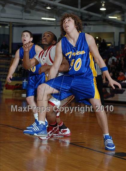 Thumbnail 1 in Meridian vs. Trico (IHSA Class 1A Sectional Semifinal) photogallery.