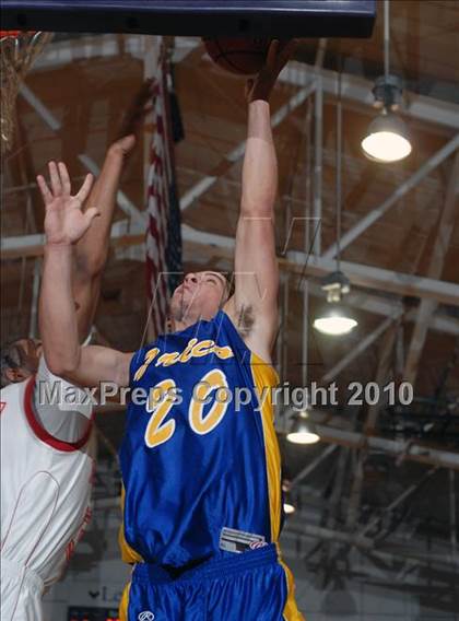 Thumbnail 3 in Meridian vs. Trico (IHSA Class 1A Sectional Semifinal) photogallery.