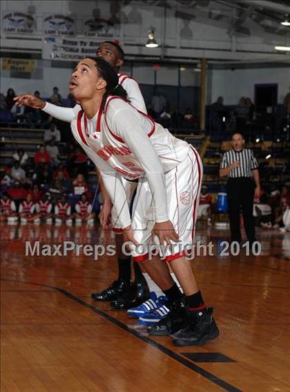 Thumbnail 1 in Meridian vs. Trico (IHSA Class 1A Sectional Semifinal) photogallery.