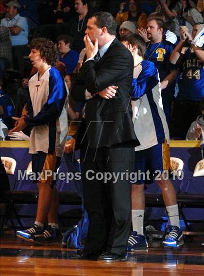 Thumbnail 3 in Meridian vs. Trico (IHSA Class 1A Sectional Semifinal) photogallery.