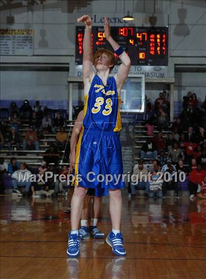 Thumbnail 3 in Meridian vs. Trico (IHSA Class 1A Sectional Semifinal) photogallery.