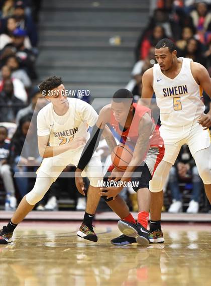 Thumbnail 1 in Simeon vs. Chaminade (Chicago Elite Classic) photogallery.