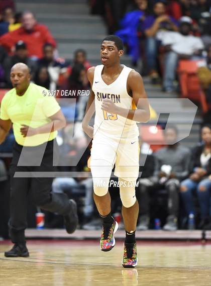 Thumbnail 1 in Simeon vs. Chaminade (Chicago Elite Classic) photogallery.