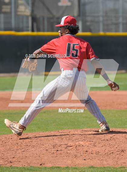 Thumbnail 1 in Prescott vs. Williams Field (Pinon/Huffman Invitational) photogallery.
