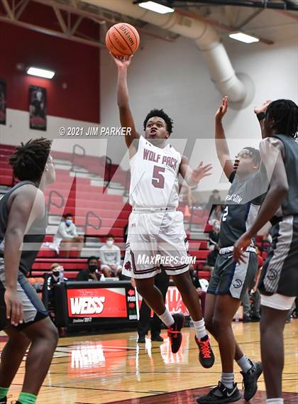 Thumbnail 3 in Hendrickson @ Weiss photogallery.