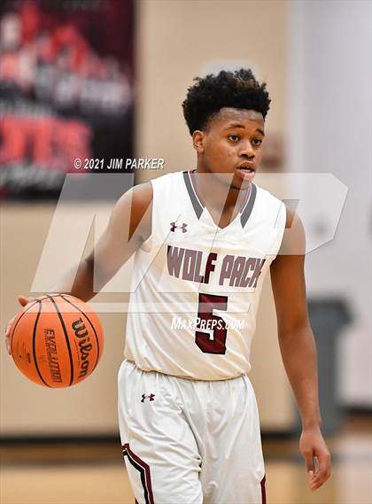 Thumbnail 1 in Hendrickson @ Weiss photogallery.