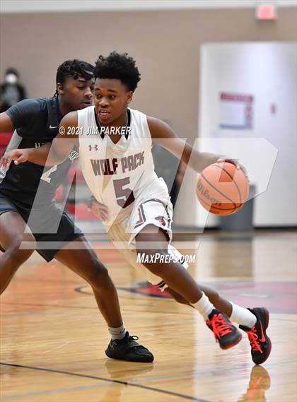 Thumbnail 2 in Hendrickson @ Weiss photogallery.