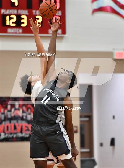 Thumbnail 1 in Hendrickson @ Weiss photogallery.