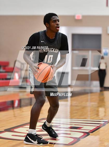 Thumbnail 2 in Hendrickson @ Weiss photogallery.