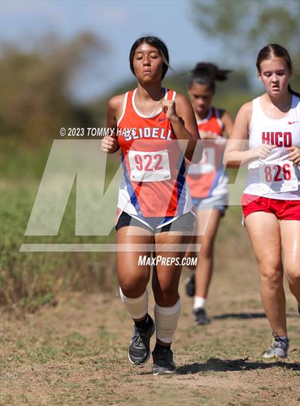 Thumbnail 1 in Brock Cross Country Meet photogallery.