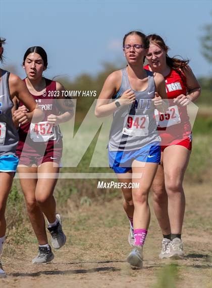 Thumbnail 1 in Brock Cross Country Meet photogallery.