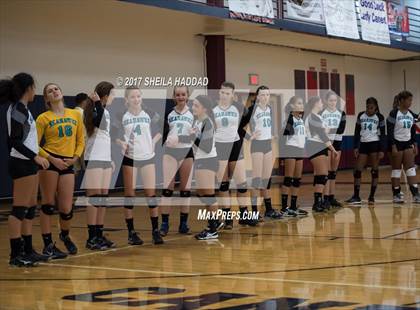 Thumbnail 1 in Sunlake @ Palm Harbor University photogallery.