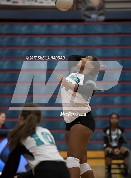 Thumbnail 1 in Sunlake @ Palm Harbor University photogallery.