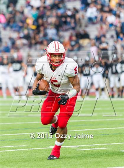 Thumbnail 3 in Katy vs. Steele (UIL 6A Division II Semifinal) photogallery.