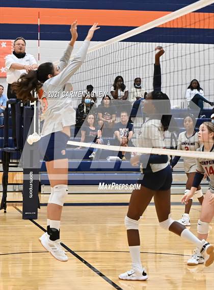 Thumbnail 2 in Bridgeland vs Tompkins (B Team) photogallery.
