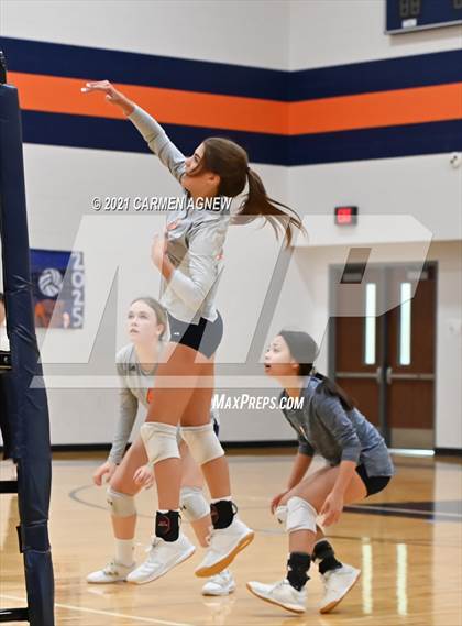 Thumbnail 3 in Bridgeland vs Tompkins (B Team) photogallery.