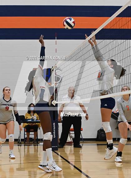 Thumbnail 2 in Bridgeland vs Tompkins (B Team) photogallery.