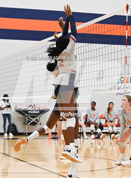 Thumbnail 3 in Bridgeland vs Tompkins (B Team) photogallery.