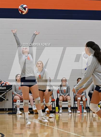 Thumbnail 2 in Bridgeland vs Tompkins (B Team) photogallery.