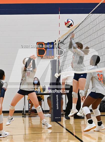 Thumbnail 2 in Bridgeland vs Tompkins (B Team) photogallery.
