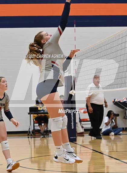 Thumbnail 3 in Bridgeland vs Tompkins (B Team) photogallery.