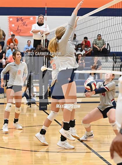 Thumbnail 1 in Bridgeland vs Tompkins (B Team) photogallery.