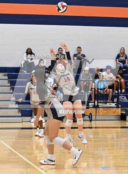 Thumbnail 3 in Bridgeland vs Tompkins (B Team) photogallery.