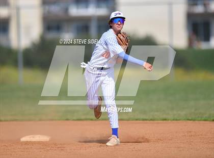 Thumbnail 3 in Mission Bay @ Clairemont photogallery.