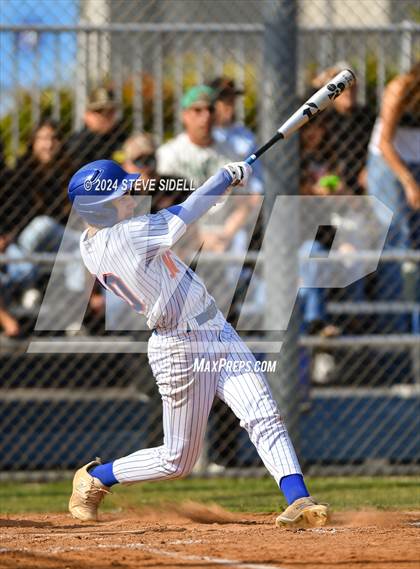 Thumbnail 3 in Mission Bay @ Clairemont photogallery.