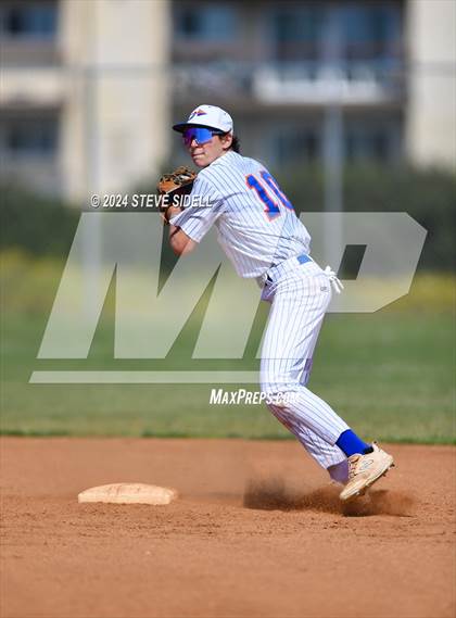 Thumbnail 1 in Mission Bay @ Clairemont photogallery.